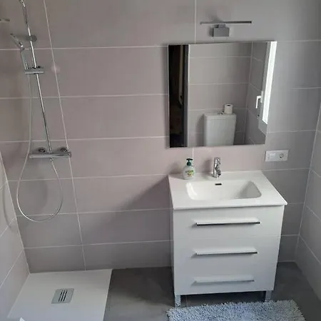 Nautilus Agradable A 5 Minutos A Pie De La Playa Holiday home Roses